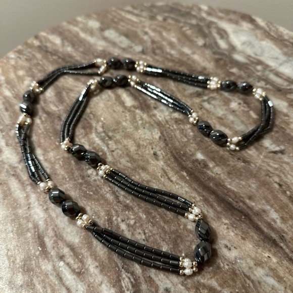 Vintage Twisted Hematite Triple Strand Fresh Water Pearls Long Necklace EUC - Picture 8 of 17